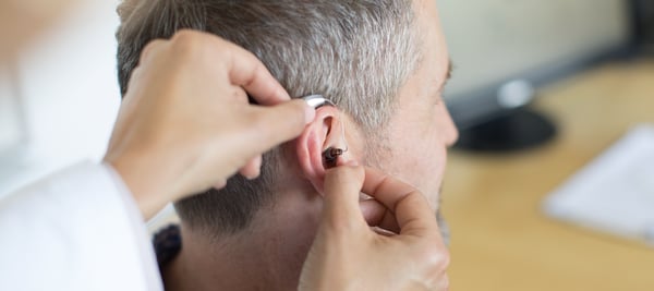 補聴器は耳を傷つける？2
