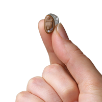 receiver-in-canal-made-for-iphone-hearing-aid-in-hand-milan.png